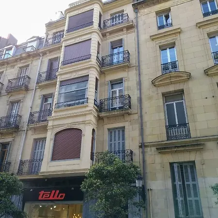 公寓 Hondarribi, Lujoso Apartamento En El Centro. 圣塞瓦斯蒂安